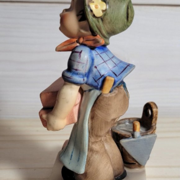 Hummel #305 "The Builder" TMK 6 - Picture 2 of 6